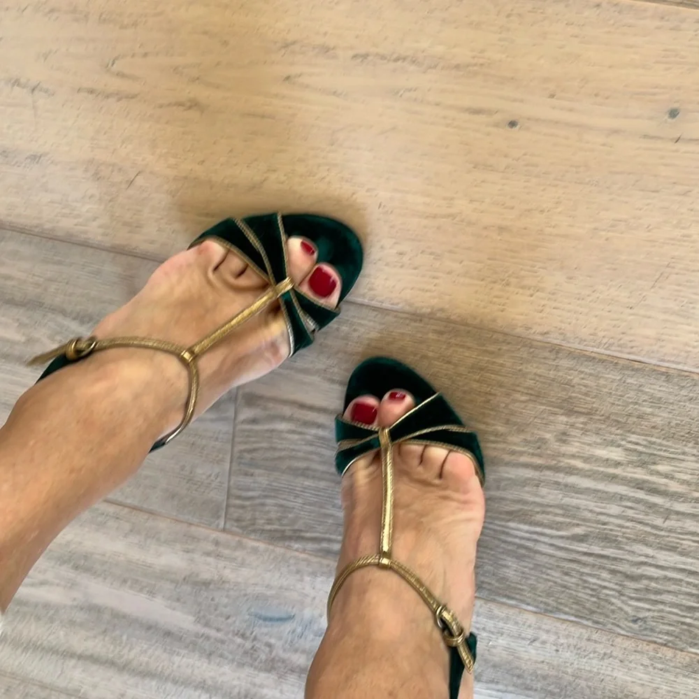 Neiman Marcus Brand New Pura López Green Velvet gold metallic sexy hot 7 Cute♥️ - Picture 8 of 12